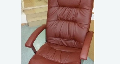 Обтяжка офисного кресла. Серебряные Пруды